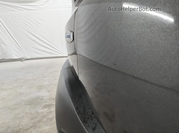 ZACNJABB1KPJ77528 2019 JEEP RENEGADE Gray 