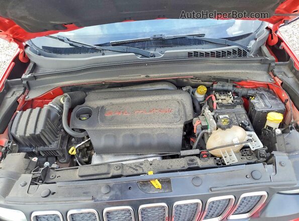 ZACNJABB4KPJ76728 2019 JEEP RENEGADE Red Widok wnętrza z tyłu