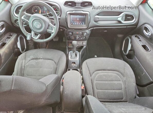 ZACNJABB4KPK70740 2019 JEEP RENEGADE Красный Вид панели приборов