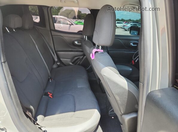 ZACNJABB5LPL92900 2020 JEEP RENEGADE Gray Vista interior trasera