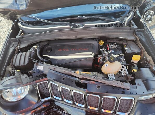 ZACNJABB7LPL30284 2020 JEEP RENEGADE Black Engine compartment view