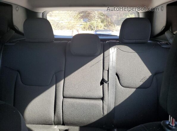 ZACNJABB8LPL53797 2020 JEEP RENEGADE Silver Rear seats view