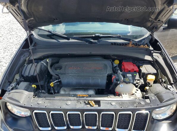 ZACNJBAB1LPL88379 2020 JEEP RENEGADE Charcoal Widok komory silnika
