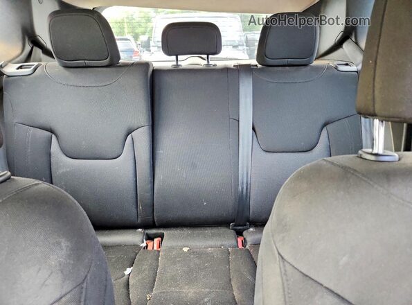 ZACNJBAB5LPL13748 2020 JEEP RENEGADE Gray Vista de los asientos traseros