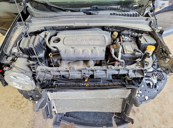 ZACNJBAB6LPL25469 2020 JEEP RENEGADE Black Շարժիչի բաժամունքի տեսք