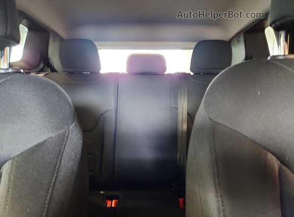 ZACNJBBB1LPL52965 2020 JEEP RENEGADE Silver Вид задніх сидінь