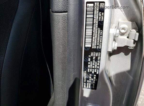 ZACNJBBB5KPK60577 2019 JEEP RENEGADE Silver Սալոնի 360 աստիճան տեսք