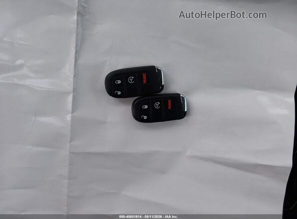 ZACNJBBB8LPL98731 2020 JEEP RENEGADE Красный Вид панели приборов