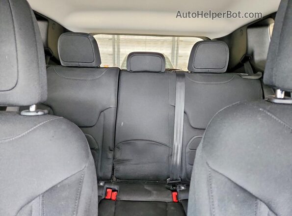 ZACNJBBBXKPK41796 2019 JEEP RENEGADE Gray Widok tylnych siedzeń