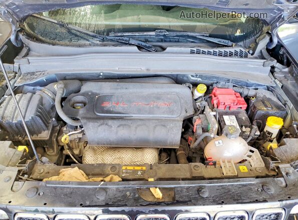 ZACNJBBBXLPL90288 2020 JEEP RENEGADE Синий Вид подкапотного пространства