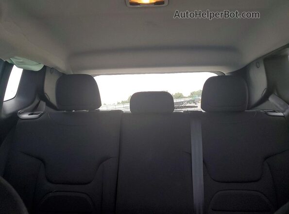 ZACNJBBBXLPL99444 2020 JEEP RENEGADE Turquoise Вид задніх сидінь