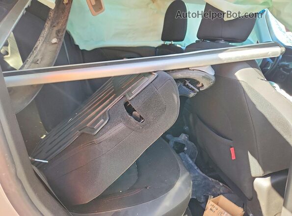 ZACNJBC12KPK39580 2019 JEEP RENEGADE Silver Rear interior view