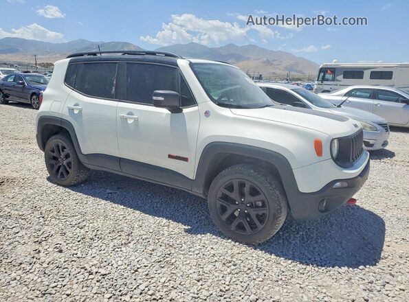ZACNJBC16KPK09935 2019 JEEP RENEGADE White Front right