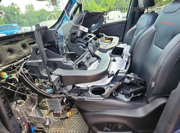 ZACNJBC18KPK69098 2019 JEEP RENEGADE Blue წინა სალონის ხედი