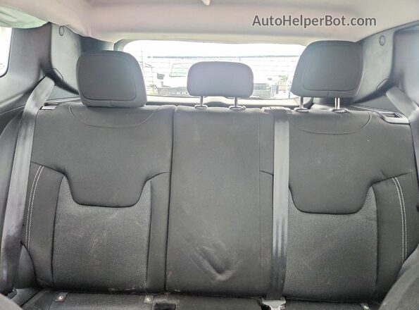 ZACNJCAB7MPM16029 2021 JEEP RENEGADE Red Вид задніх сидінь