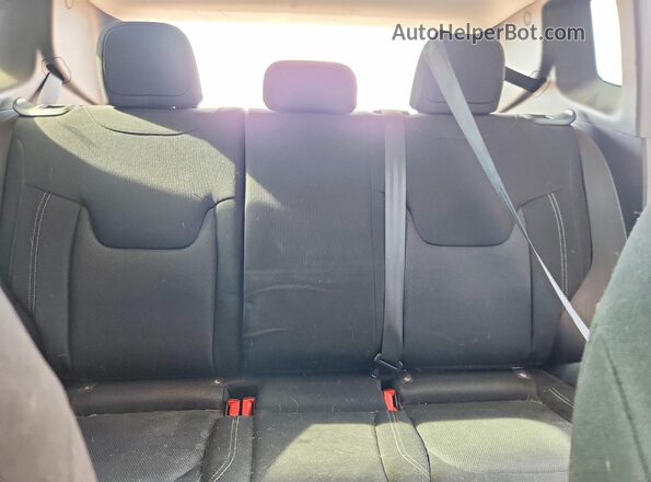 ZACNJCAB8MPM44468 2021 JEEP RENEGADE Green უკანა სავარძლების ხედი