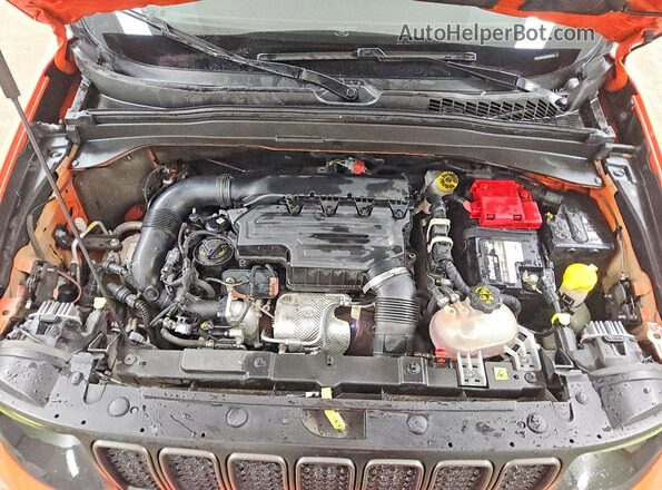 ZACNJCB12MPN27738 2021 JEEP RENEGADE Orange Widok komory silnika