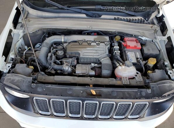 ZACNJDA1XNPN89199 2022 JEEP RENEGADE White Widok wnętrza z tyłu