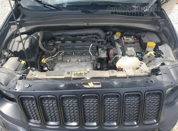 ZACNJDAB9MPN08863 2021 JEEP RENEGADE Black Widok komory silnika