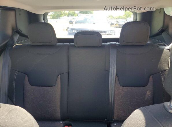 ZACNJDB11PPP34440 2023 JEEP RENEGADE White Vista de los asientos traseros