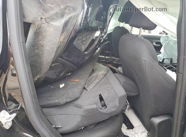 ZACNJDB12PPP69827 2023 JEEP RENEGADE Black უკანა სალონის ხედი