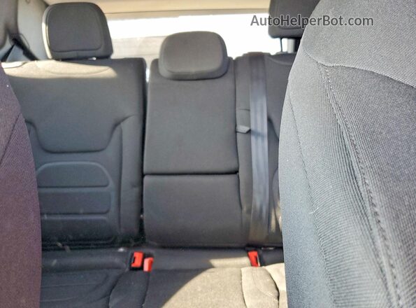 ZACNJDB15NPN85995 2022 JEEP RENEGADE White Rear seats view
