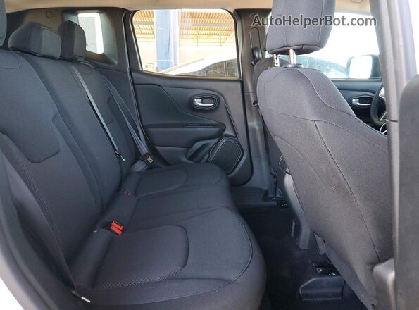 ZACNJDB17PPP24608 2023 JEEP RENEGADE White Vista interior trasera