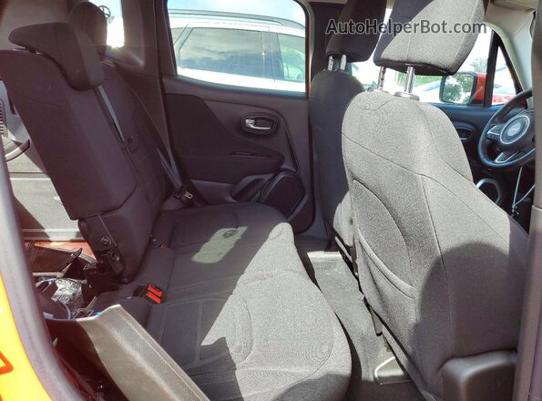 ZACNJDBB2MPM44874 2021 JEEP RENEGADE Orange Вид задньої частини салону