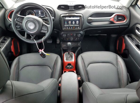 ZACNJDC11NPN79173 2022 JEEP RENEGADE Белый Вид панели приборов