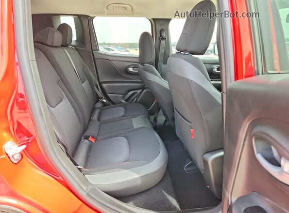 ZACNJDC13PPP57653 2023 JEEP RENEGADE Red Սալոնի հետևի տեսք