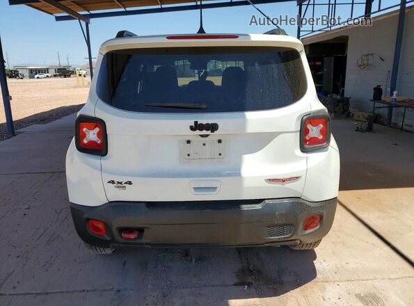 ZACNJDC16PPP67951 2023 JEEP RENEGADE White Вид ззаду