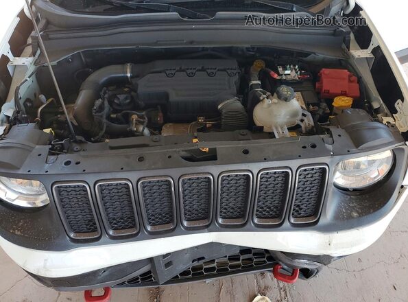 ZACNJDC16PPP67951 2023 JEEP RENEGADE White Вид підкапотного простору