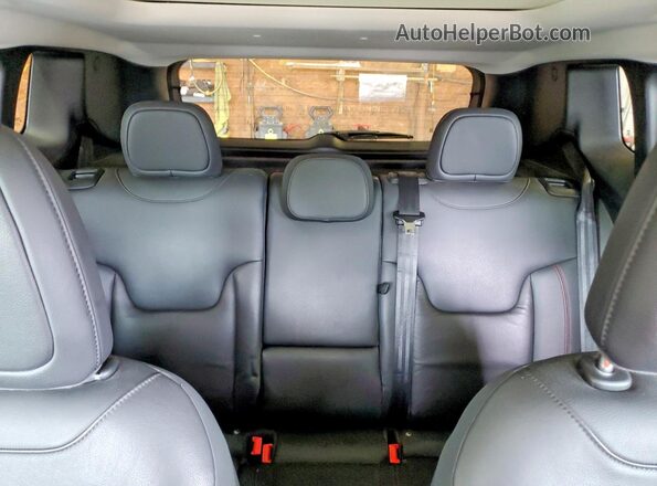 ZACNJDC17MPM92487 2021 JEEP RENEGADE Turquoise უკანა სავარძლების ხედი