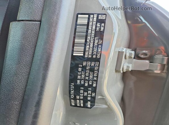 ZACNJDC17NPN68775 2022 JEEP RENEGADE Gray Սալոնի 360 աստիճան տեսք
