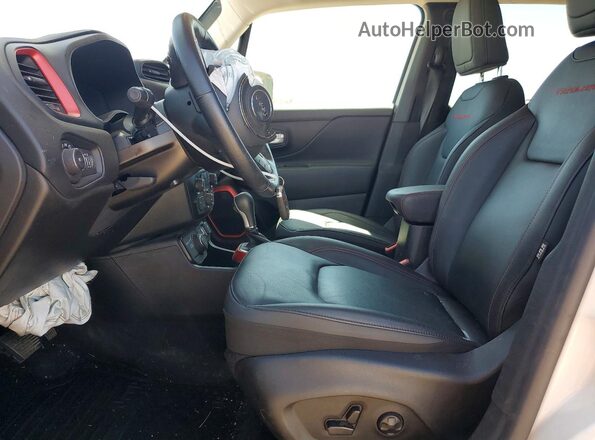 ZACNJDC18MPM14512 2021 JEEP RENEGADE White Widok wnętrza z przodu
