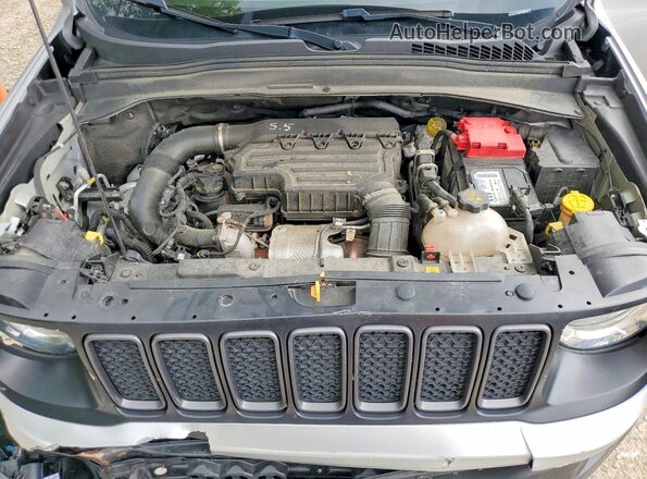 ZACNJDC1XMPN35770 2021 JEEP RENEGADE Серебряный Вид подкапотного пространства