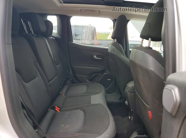 ZACNJDC1XMPN35770 2021 JEEP RENEGADE Серебряный Вид задней части салона