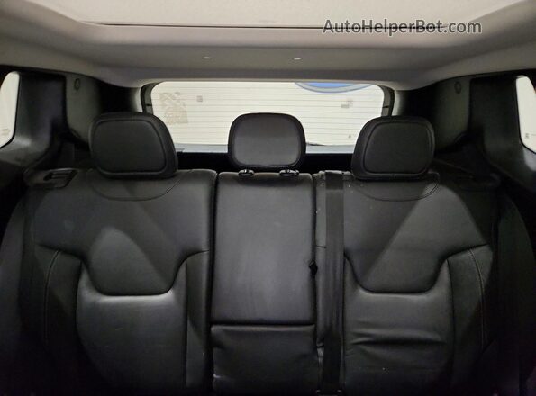 ZACNJDD12MPN36300 2021 JEEP RENEGADE White Vista de los asientos traseros