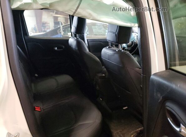 ZACNJDD14MPM43584 2021 JEEP RENEGADE White Widok wnętrza z tyłu