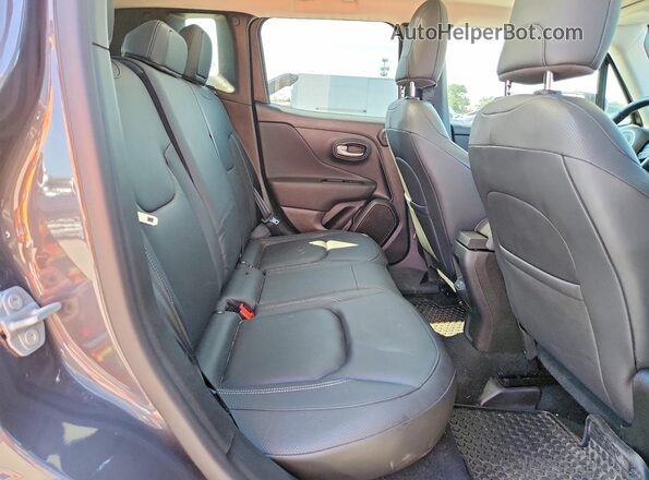 ZACNJDD17PPP26632 2023 JEEP RENEGADE Gray უკანა სალონის ხედი