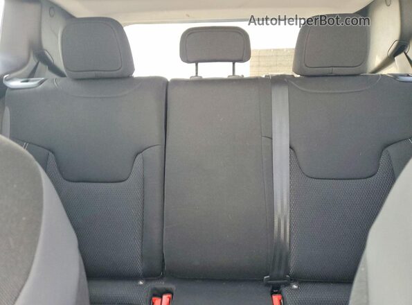 ZACNJDE14PPP19376 2023 JEEP RENEGADE White Vista de los asientos traseros