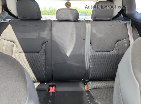 ZACNJDE16PPP10422 2023 JEEP RENEGADE Черный Вид задних сидений