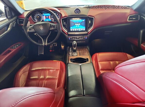 ZAM57RSS1H1212749 2017 MASERATI GHIBLI White Widok deski rozdzielczej