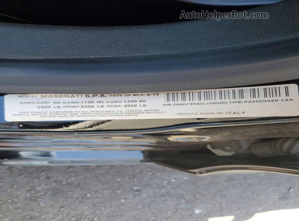 ZAM57XSA5L1345065 2020 MASERATI GHIBLI Black Widok komory silnika