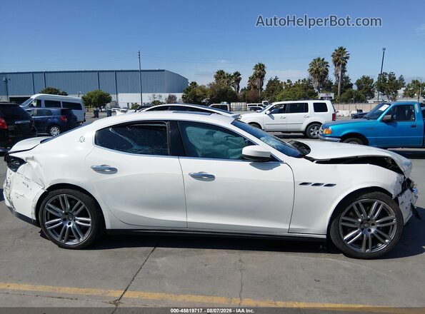 ZAM57XSL1H1226311 2017 MASERATI GHIBLI White Rear interior view