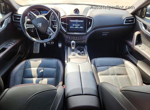 ZAM57XSS9H1249763 2017 MASERATI GHIBLI Black Vista del salpicadero