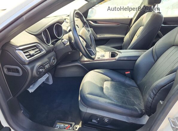 ZAM57YSA8J1300480 2018 MASERATI GHIBLI White Widok wnętrza z przodu