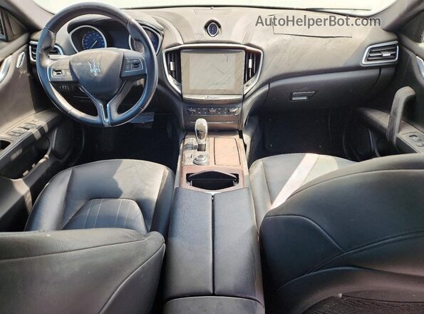 ZAM57YSA8J1300480 2018 MASERATI GHIBLI White Widok deski rozdzielczej