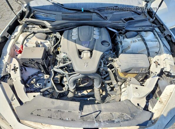 ZAM57YSA8J1300480 2018 MASERATI GHIBLI White Widok wnętrza z tyłu