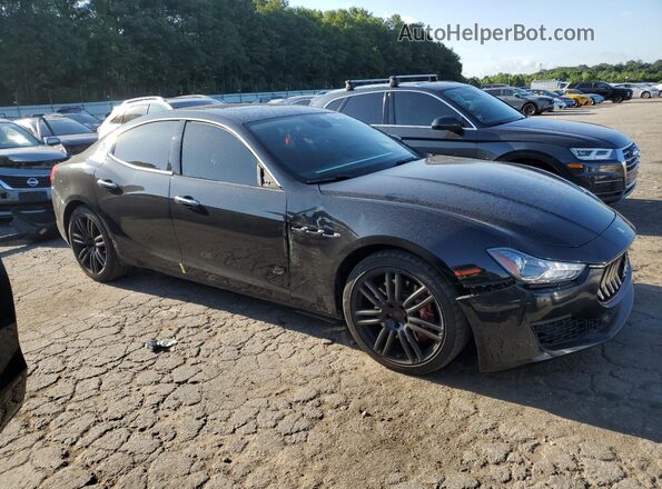 ZAM57YTA1J1269507 2018 MASERATI GHIBLI Black Front right